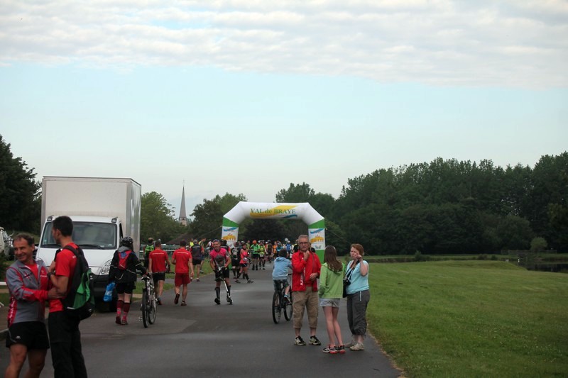 0614_aziraid2014_004